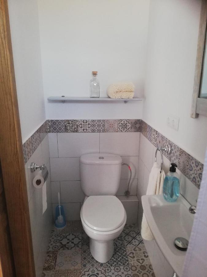 Hostal El Lugar De La Mancha Argamasilla De Alba Bagian luar foto